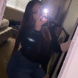 Meet your Posher, Alexandra